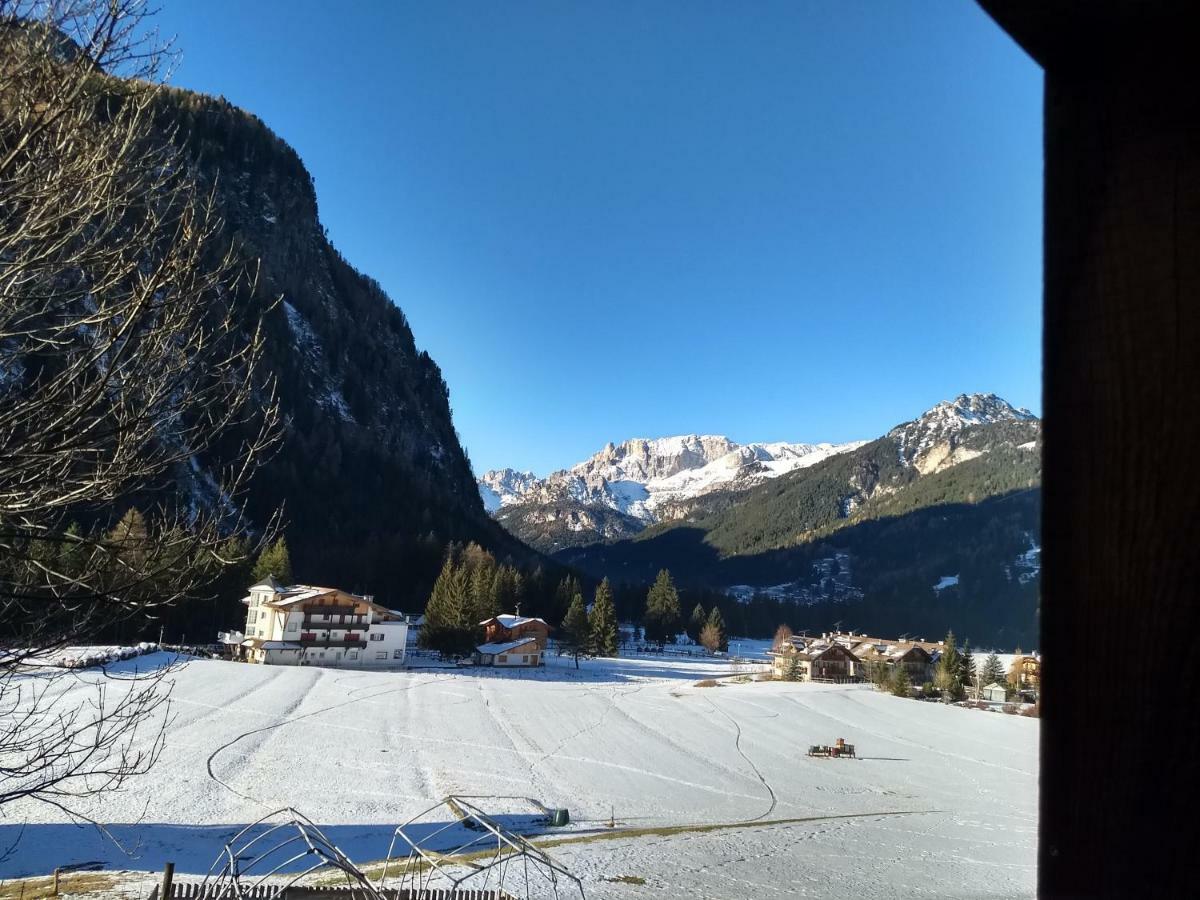 Cianbolpin Guesthouse Canazei Exteriör bild