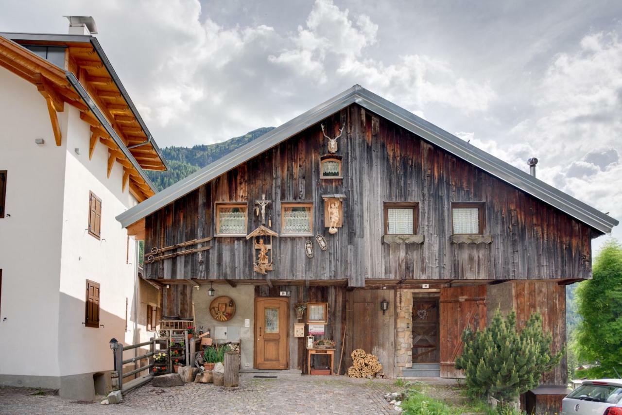 Cianbolpin Guesthouse Canazei Exteriör bild